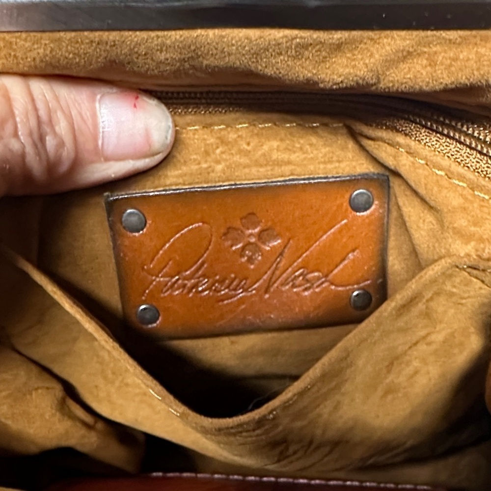 Patricia Nash Embossed Coral Wristlet - Picture 11 of 14